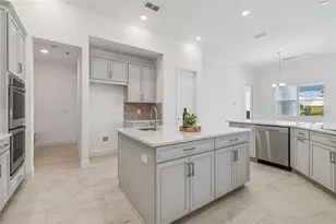 958 Signet Dr, Apollo Beach, FL 33572 - Photo 16