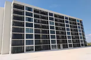 7100 Sunshine Skyway Ln S, Saint Petersburg, FL 33711 - Photo 2