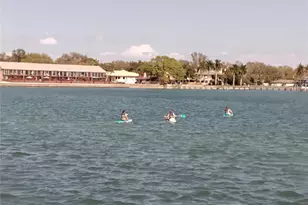 7100 Sunshine Skyway Ln S, Saint Petersburg, FL 33711 - Photo 6