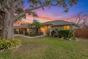 469 Pine Warbler Way N, Palm Harbor, FL 34683 - Photo 2