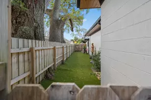 3715 Neptune Dr, Orlando, FL 32804 - Photo 44