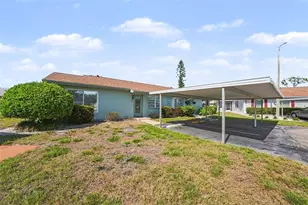 401 Finchley Ct, Sun City Center, FL 33573 - Photo 2