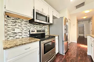 1649 12th St SW, Largo, FL 33778 - Photo 8