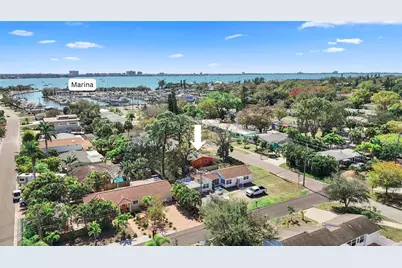 2706 46th Street S, Gulfport, FL 33711 - Photo 8