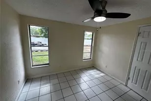 3704 Meadowbreeze Dr, Tampa, FL 33619 - Photo 24