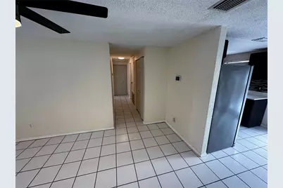 3704 Meadowbreeze Drive, Tampa, FL 33619 - Photo 10