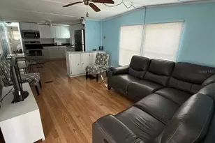 7803 46th Ave N, Saint Petersburg, FL 33709 - Photo 10