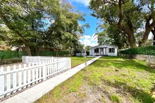 2102 E Caracas St, Tampa, FL 33610 - Photo 32