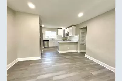 2102 E Caracas Street, Tampa, FL 33610 - Photo 10
