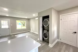 2102 E Caracas St, Tampa, FL 33610 - Photo 24