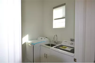 5732 Biscayne Court, New Port Richey, FL 34652 - Photo 10