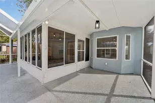 1112 Lake Shore Ranch Dr, Seffner, FL 33584 - Photo 58