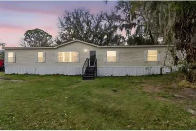 27435 Holiday Drive, Dade City, FL 33525 - Photo 1
