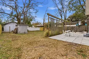 110 W Cayuga St, Tampa, FL 33603 - Photo 28
