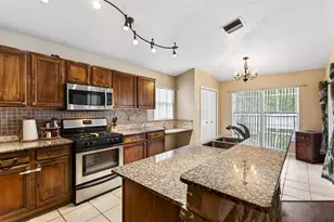 29454 Crossland Dr, Wesley Chapel, FL 33543 - Photo 18