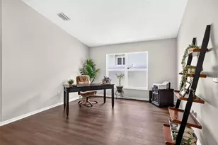 29454 Crossland Dr, Wesley Chapel, FL 33543 - Photo 14