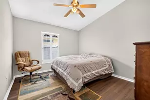 29454 Crossland Dr, Wesley Chapel, FL 33543 - Photo 32