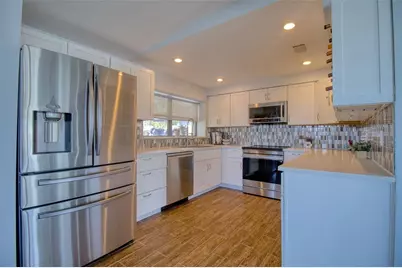 322 10th Avenue, Indian Rocks Beach, FL 33785 - Photo 4