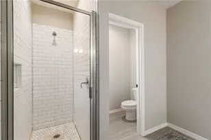 305 W 9th St, Lakeland, FL 33805 - Photo 12