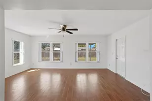 2800 54th St N, Saint Petersburg, FL 33710 - Photo 8