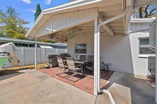 842 90th Ave N, Saint Petersburg, FL 33702 - Photo 18