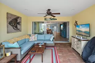 2121 Burgos Dr, Sarasota, FL 34238 - Photo 8