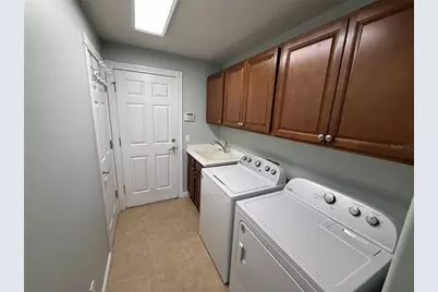 2121 Burgos Drive, Sarasota, FL 34238 - Photo 14