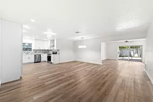 4540 Bayshore Blvd NE, Saint Petersburg, FL 33703 - Photo 4