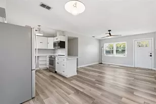 3951 Porpoise Dr SE, Saint Petersburg, FL 33705 - Photo 6