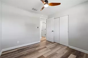 3951 Porpoise Dr SE, Saint Petersburg, FL 33705 - Photo 22