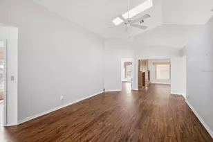 302 Northway Dr, Sun City Center, FL 33573 - Photo 10
