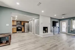 10821 Candy Ln, New Port Richey, FL 34654 - Photo 8