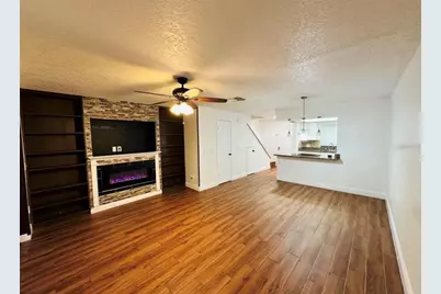 4010 Pine Limb Court, Tampa, FL 33614 - Photo 2