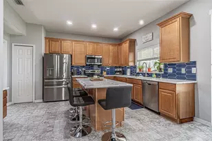 11314 Callaway Pond Dr, Riverview, FL 33579 - Photo 8