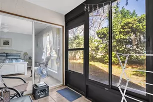 617 Windrush Bay Dr, Tarpon Springs, FL 34689 - Photo 10