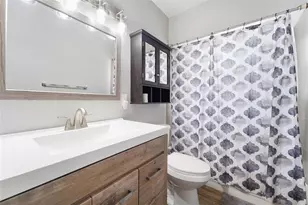 215 36th St SE, Largo, FL 33771 - Photo 20