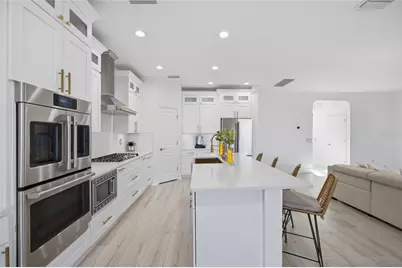 29003 Trevi Place, Wesley Chapel, FL 33543 - Photo 10