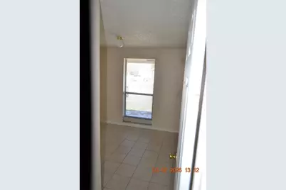 8516 Catalina Drive, Tampa, FL 33615 - Photo 6