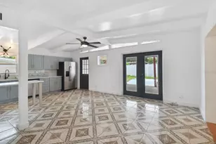 7704 Patrician Pl, Tampa, FL 33619 - Photo 6