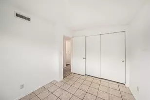 5801 Emerson Ave S, Saint Petersburg, FL 33707 - Photo 14