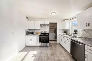 5801 Emerson Ave S, Saint Petersburg, FL 33707 - Photo 10