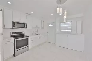 700 Glenwood Ave S, Clearwater, FL 33756 - Photo 12