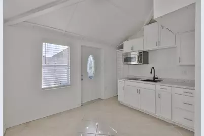 700 Glenwood Avenue S, Clearwater, FL 33756 - Photo 22
