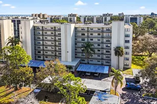 800 Cove Cay Dr, Clearwater, FL 33760 - Photo 1