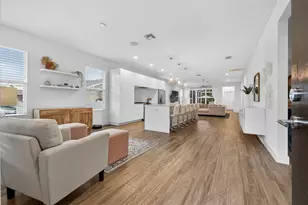 6163 2nd Ave S, Saint Petersburg, FL 33707 - Photo 4