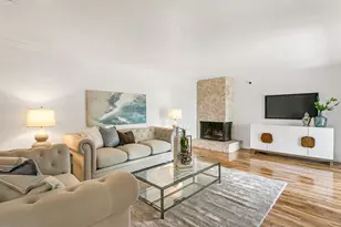 9342 Tradewinds Ave, Seminole, FL 33776 - Photo 4