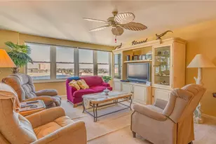 5200 Brittany Dr S, Saint Petersburg, FL 33715 - Photo 4