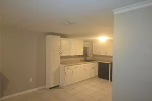 9240 Sterling Ln, Port Richey, FL 34668 - Photo 4