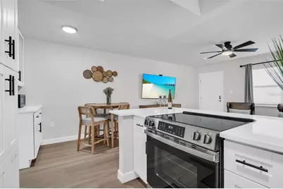 9715 Harrell Avenue #9, Treasure Island, FL 33706 - Photo 14