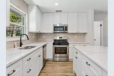 6000 19th Street NE, Saint Petersburg, FL 33703 - Photo 12